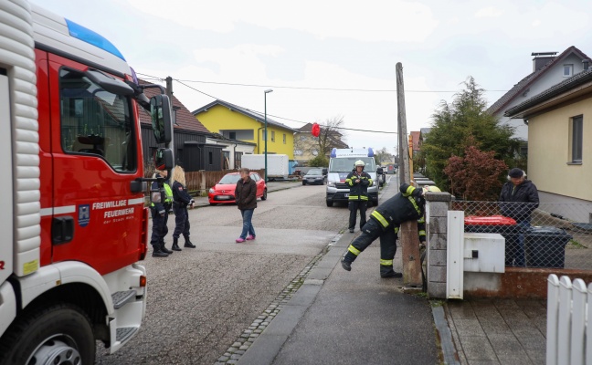 Warteschleife: Beschdigter Telefonmast in Wels-Neustadt als Geduldsprobe fr Einsatzkrfte