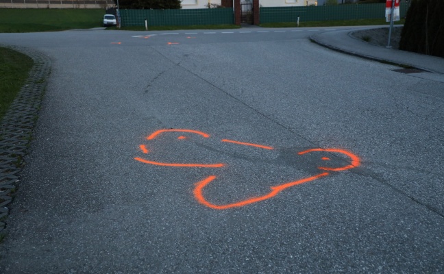 Motorradlenker bei Kollision mit PKW in Pichl bei Wels schwer verletzt