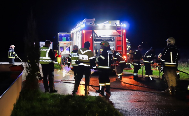 Vier Feuerwehren bei Entstehungsbrand in Wohnhaus in Goldwrth im Einsatz