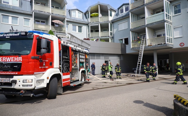 Drei Feuerwehren bei Brand in einer Wohnung in Bad Schallerbach im Einsatz