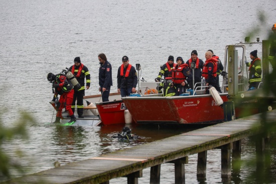 Taucheinsatz: Suchaktion nach abgngiger Person am Traunsee zwischen Altmnster und Gmunden