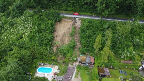 Unwetterschden: Umfangreiche Sicherungsmanahmen nach Hangrutschungen entlang der Traunuferstrae