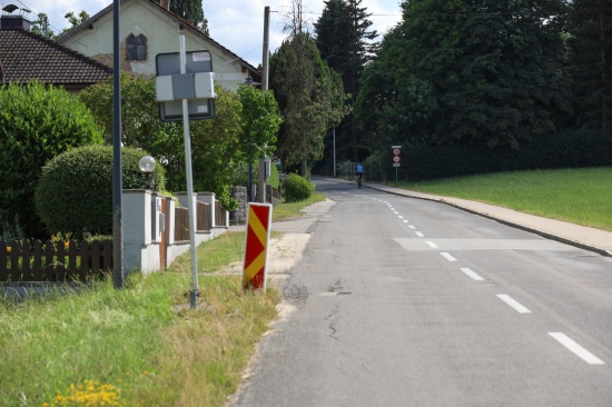 Einsatzkrfte zu schwerem Verkehrsunfall nach Ried im Innkreis alarmiert