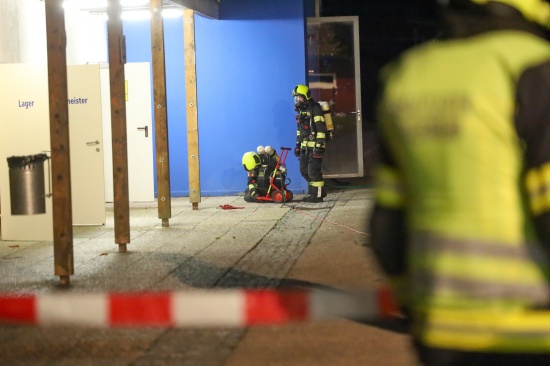 Chlorgasaustritt in einem Freibad in Grieskirchen fordert zwei Verletzte