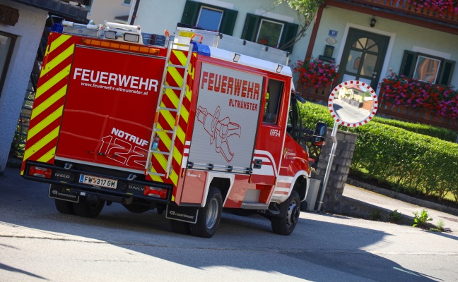 Langwieriger Einsatz nach Heizlaustritt in Altmnster