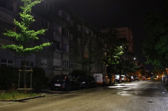 Defekter Akku in einer Mehrparteienhauswohnung sorgt f�r gr��eren Einsatz der Feuerwehr