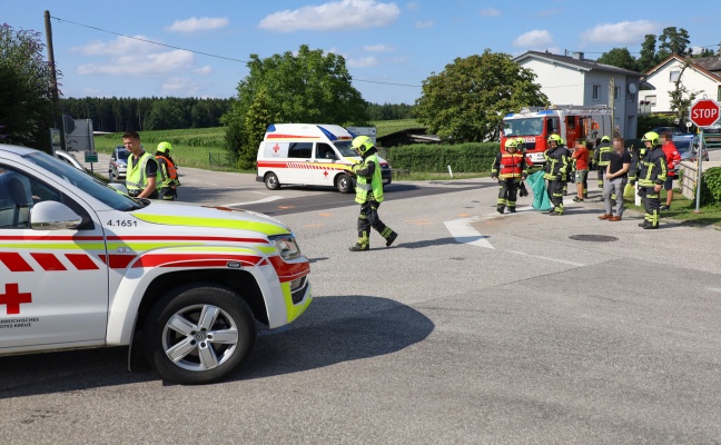 Verkehrsunfall zwischen PKW und Motorroller in Steinerkirchen an der Traun