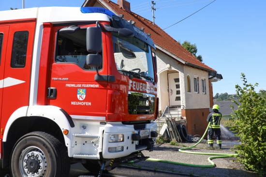Brand in einem Einfamilienhaus in Neuhofen an der Krems sorgt fr Einsatz zweier Feuerwehren