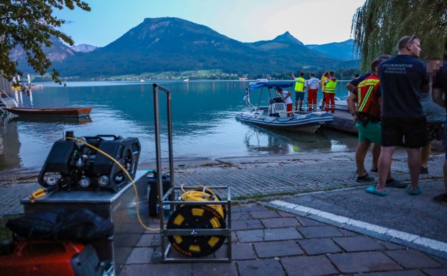 Taucheinsatz: Stand-Up-Paddler (23) im Wolfgangsee bei St. Wolfgang im Salzkammergut untergegangen