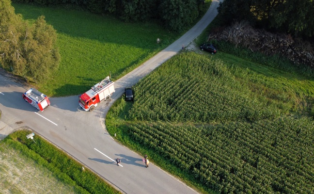 In Maisfeld geschleudert: Kreuzungsunfall zwischen zwei PKW in Pichl bei Wels