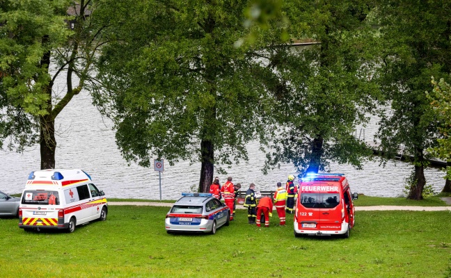 Schwimmer während Gewitter im Holzöster See bei Franking vermisst