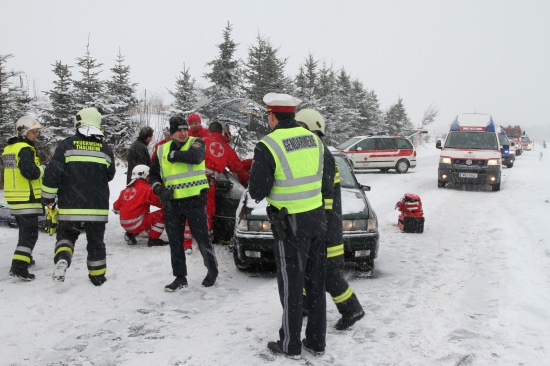Schwerer Verkehrsunfall in Thalheim bei Wels