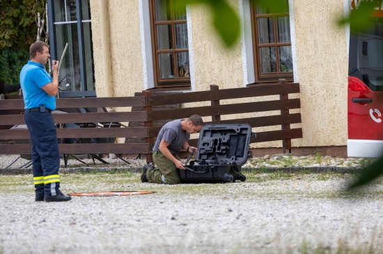 Schlepperfahrzeuge gestoppt: Polizei und Feuerwehr mit Drohne bei Mhlheim am Inn im Einsatz