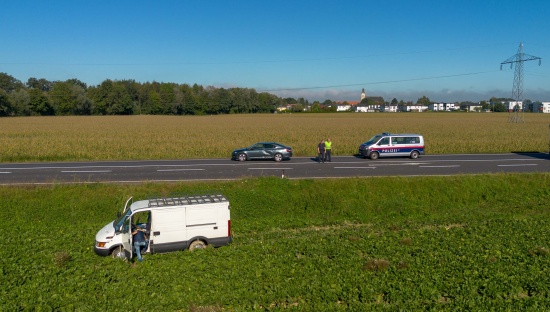 Anhaltung eines Schlepperfahrzeuges auf der Altheimer Strae bei Reichersberg eskaliert