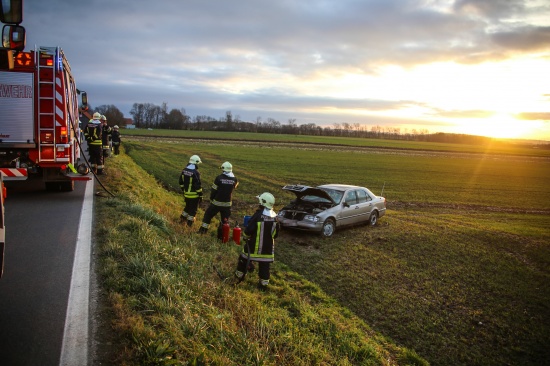Verkehrsunfall auf der Paschinger Straße in Oftering endet glücklicherweise glimpflich