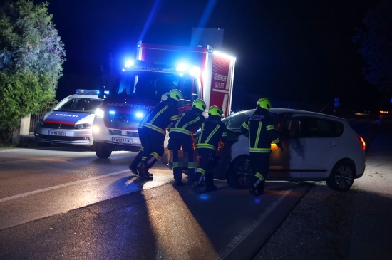 Motorschaden an einem PKW in Sattledt sorgte fr Einsatz der Feuerwehr