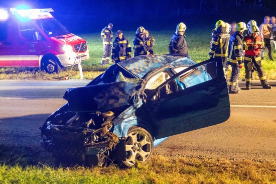 Drei Verletzte bei schwerem Autoberschlag in Waldzell