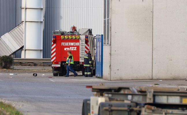 Brand eines Akkus auf einem Frderband bei einem Entsorgungsunternehmen in Wels-Schafwiesen