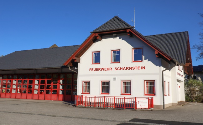 Scharnstein: Abgngiger Pensionist von Feuerwehrkommandant bereits auf Fahrt zur Suchaktion gefunden