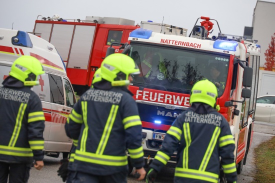 Schreie aus Kanalnetz: Groeinsatz der Feuerwehr samt Hhenrettern und Tauchern in Natternbach