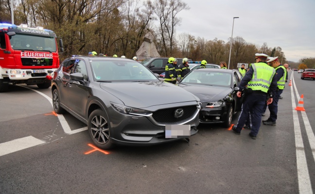 Augenscheinlich schwerer Verkehrsunfall in Langenstein endet glimpflich