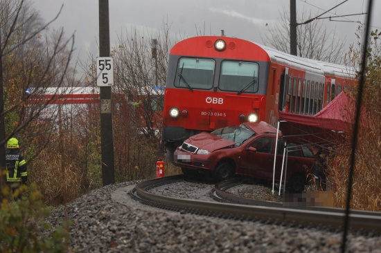 Tdlicher Unfall auf Bahnbergang der Pyhrnbahnstrecke bei Micheldorf in Obersterreich