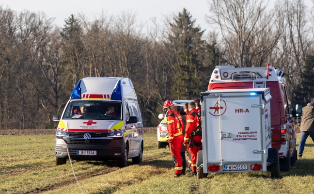 Personenrettung: Hhenretter der Feuerwehr nach schwerem Forstunfall in Mrschwang im Einsatz