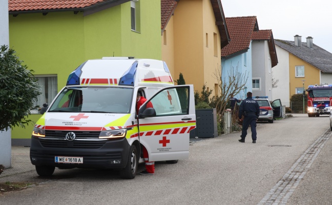 Angebranntes Kochgut sorgte fr Einsatz von Feuerwehr und Rettung in einem Wohnhaus in Wels-Puchberg