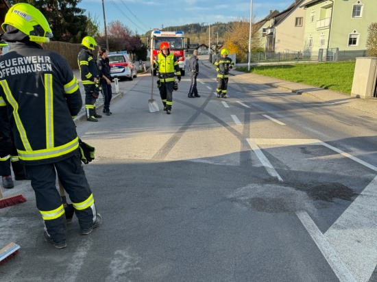 Einsatz der Feuerwehr nach laustritt in Offenhausen