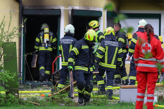 Brand in einem Wohnhaus in Rottenbach sorgt fr greren Einsatz der Feuerwehren