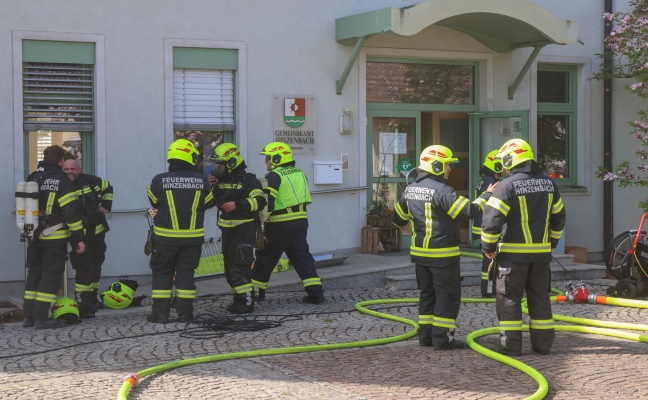 Brand im Gemeindeamt in Hinzenbach sorgte fr Einsatz zweier Feuerwehren