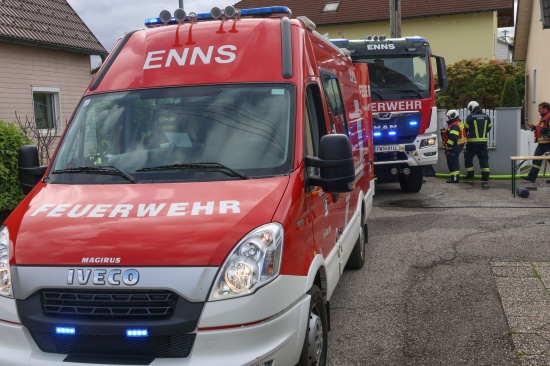 Ein Todesopfer bei Kellerbrand in einem Wohngebude in Enns