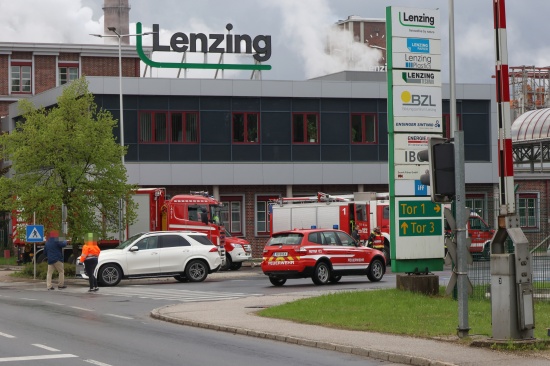 Groeinsatz bei Brand im Werksgelnde eines Unternehmens in Lenzing