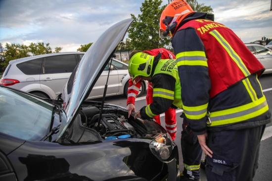 Befrchteter PKW-Brand auf Wiener Strae bei Marchtrenk sorgte fr Einsatz