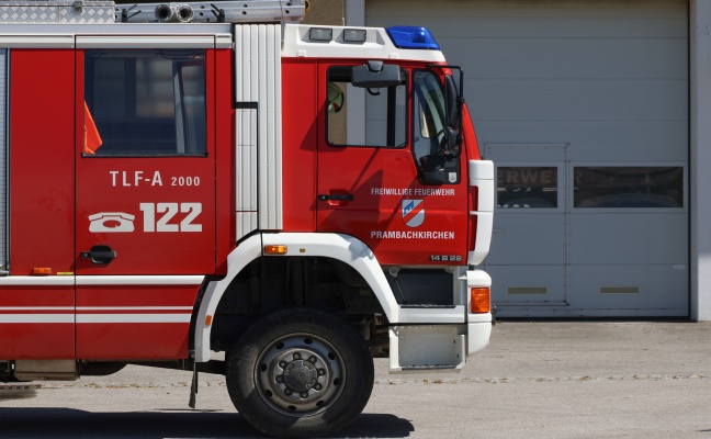 Brand bei Filteranlage bei einem Unternehmen in Prambachkirchen sorgte fr Feuerwehreinsatz