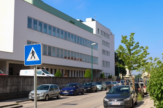 Brand einer elektrischen Anlage im Klinikum in Wels-Neustadt sorgte fr Einsatz der Feuerwehr