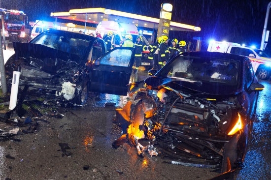 Folgenschwerer Crash whrend heftigem Unwetter auf Scharnsteiner Strae in Gmunden