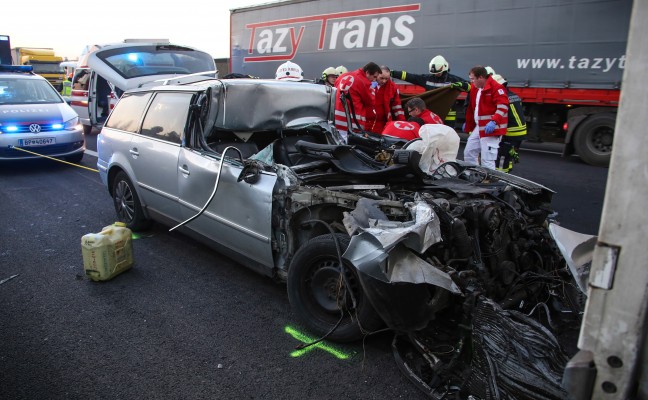 Schwerer Crash auf der Innkreisautobahn fordert einen Schwerverletzten