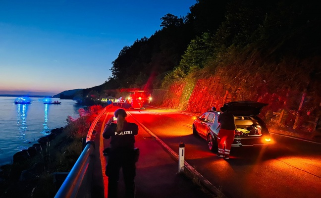 Einsatz von Wasserrettung und Notarzthubschrauber am Attersee in Steinbach am Attersee