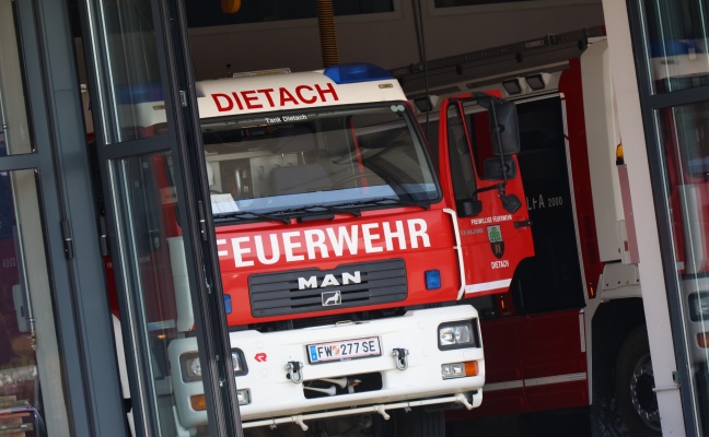 Schnelle Entwarnung nach befrchtetem Brand in einem Gebude in Dietach