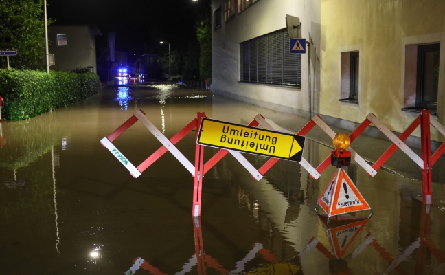 berflutungen: Einsatzreiche Nacht fr die Feuerwehren nach neuerlichem Starkregen in Obersterreich