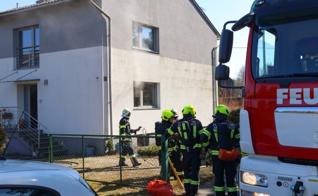Dunstabzug in Flammen: Brand in der Kche eines Einfamilienhauses in Thalheim bei Wels