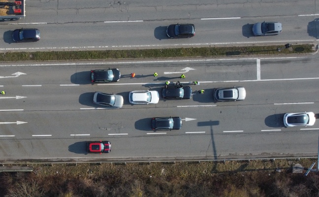 Auffahrunfall mit fnf beteiligten PKW im Nachmittagsverkehr auf Wiener Strae bei Marchtrenk