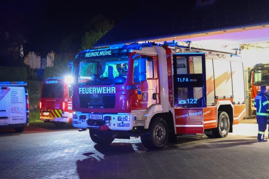 Nchtliche Suchaktion von Feuerwehr und Polizei samt Hubschrauber in Altmnster