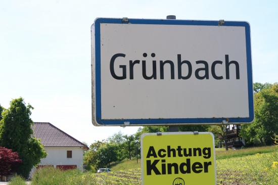 Personenrettung: Kind in Gaspoltshofen in Fahrrad eingeklemmt