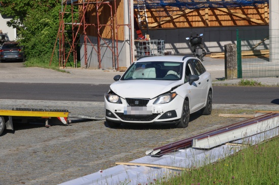 Auffahrunfall zwischen zwei PKW auf Innviertler Strae bei Krenglbach