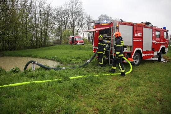 Schneller Einsatz der Feuerwehr verhinderte Gewässerverunreinigung in Marchtrenk