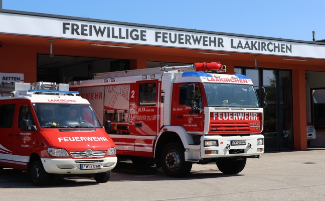 Sechs Feuerwehren zu Garagenbrand nach Laakirchen alarmiert