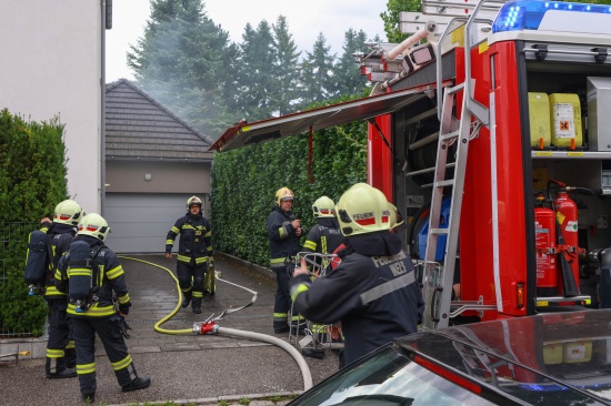 Brand in einem Nebengeb�ude eines Wohnhauses in Wels-Pernau noch rechtzeitig entdeckt