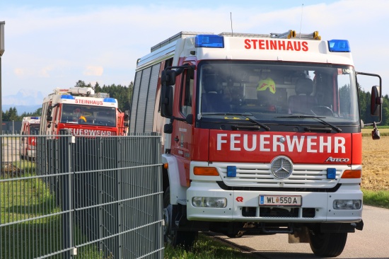 Kleinfl�chiger Brand auf einem Stoppelfeld in Steinhaus sorgte f�r Einsatz der Feuerwehr